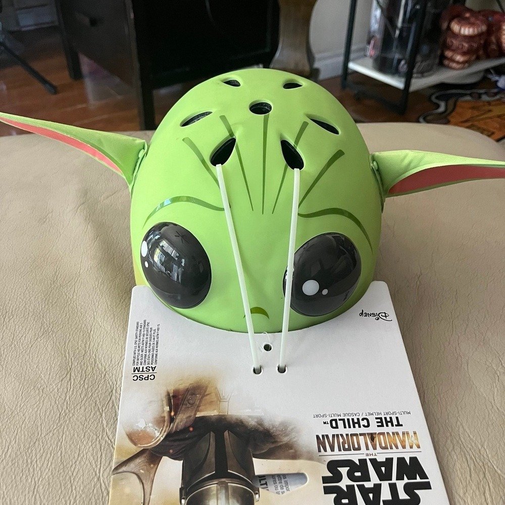 Star Wars The Child/Baby Yoda Child Bike Helmet 19 5/8 - 21 1/4 in 50 - 54 cm
